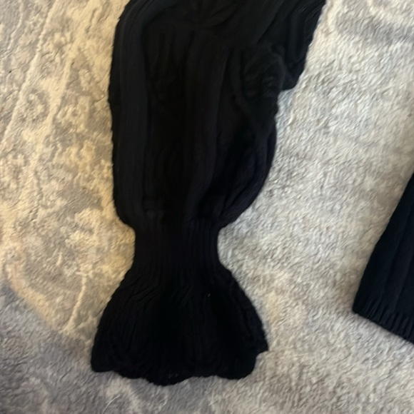 Black Paige knit sweater. Size small - Picture 3 of 3